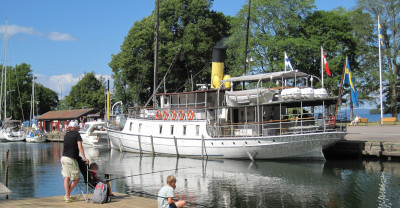 Ångaren SS Trafik besöker Vadstena