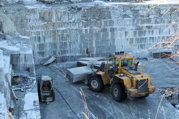 Limestone quarrying in Omberg's quarry. Photo: Bernd Beckmann