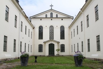 Dreifaltigkeitshof und -kirche